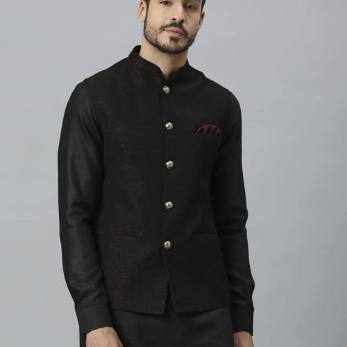 Men gold maroon